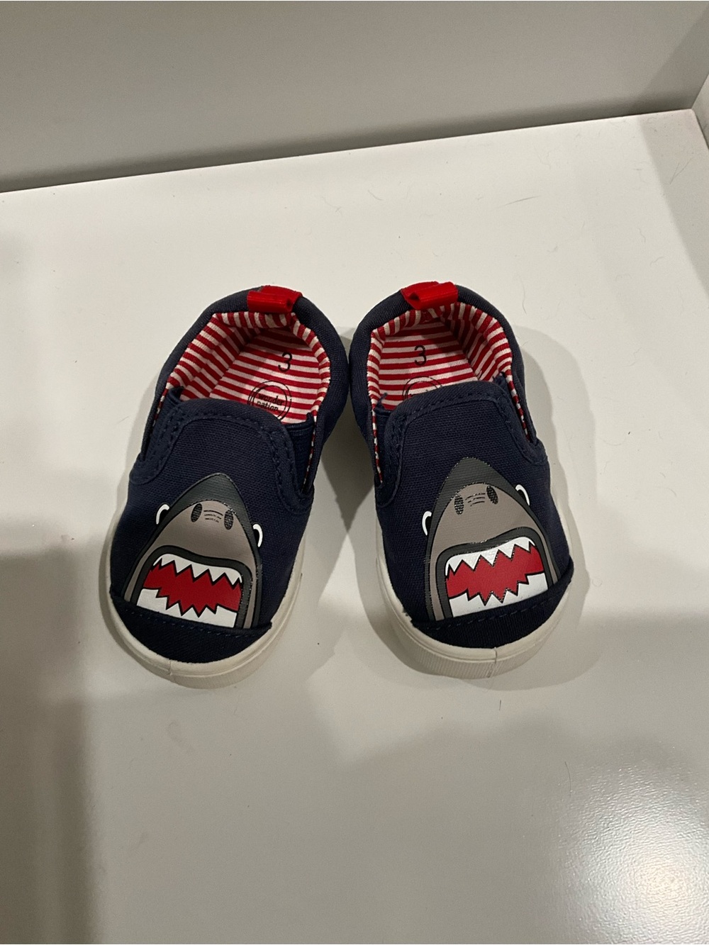 Wonder Nation Toddler Boys Size 3 Shark Slip-On Sneakers Navy